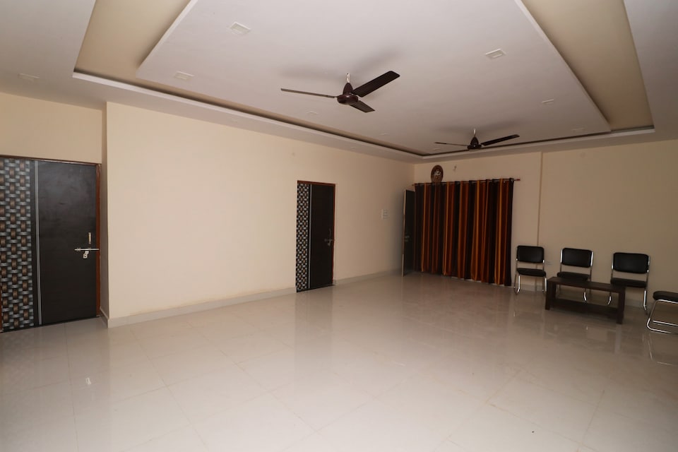 Hotel O Sangam Darshan, Rambagh Allahabad, Prayagraj