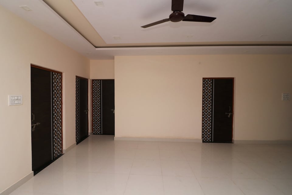 Hotel O Sangam Darshan, Rambagh Allahabad, Prayagraj