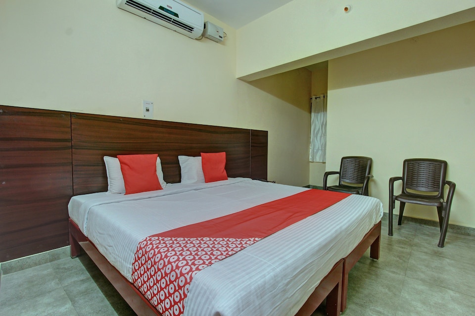 OYO 27946 Sandhanam As Abode, Trichy Central, Trichy