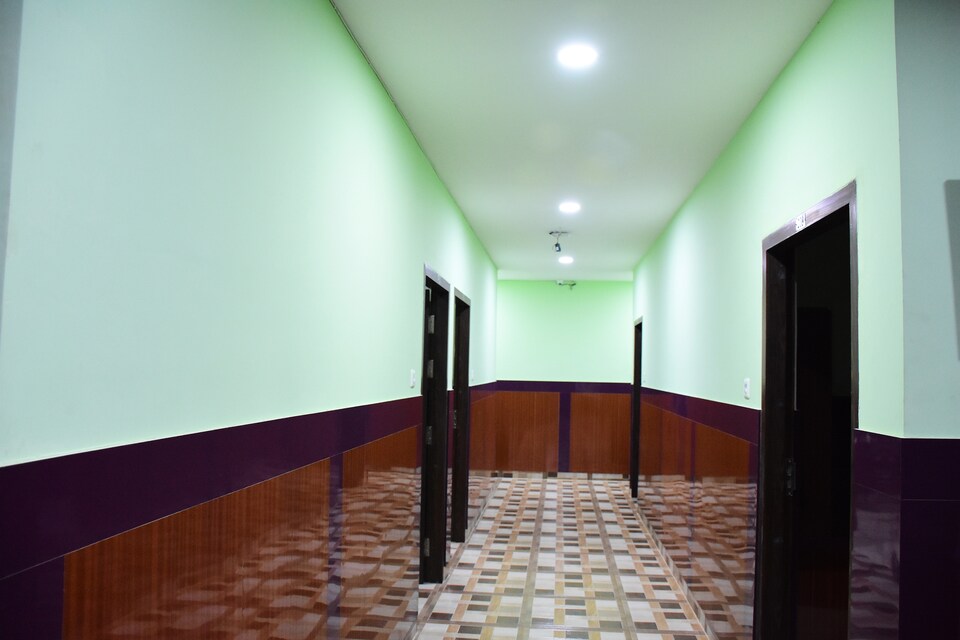 OYO 27951 Hotel 707, Bapuji Nagar, Bhubaneswar