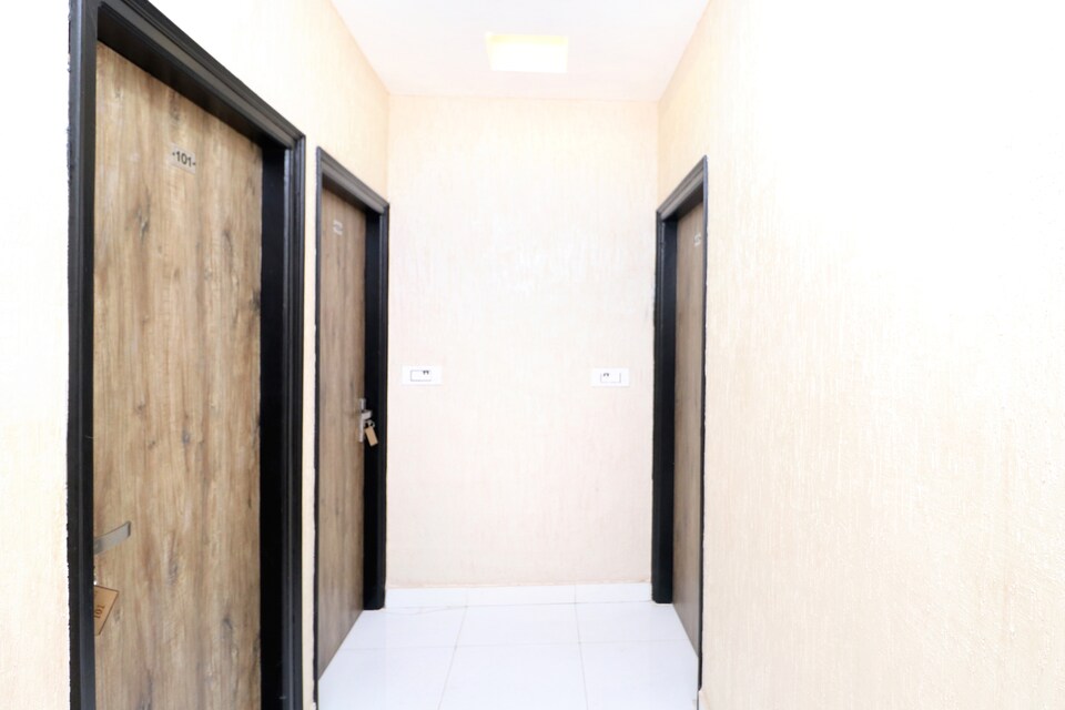 OYO 27972 Hotel Pakeeza, Zirakpur, Zirakpur