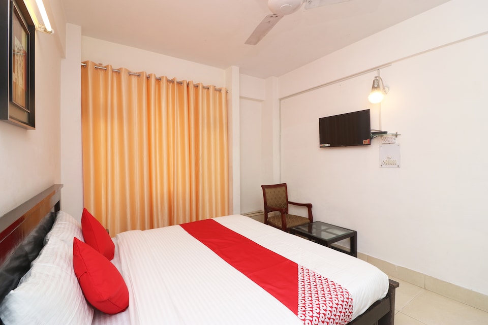 Capital O 27980 Hotel Inderlok, Rishikesh, Rishikesh