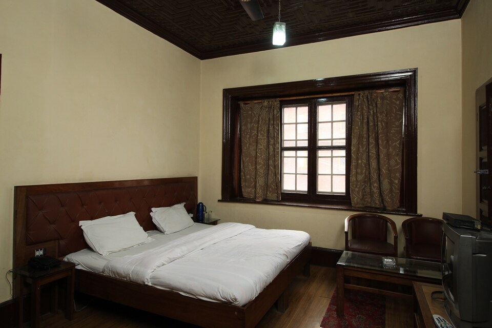 SPOT ON 27988 Loknath Bibah Bhawan And Lodge, Mariani, Jorhat