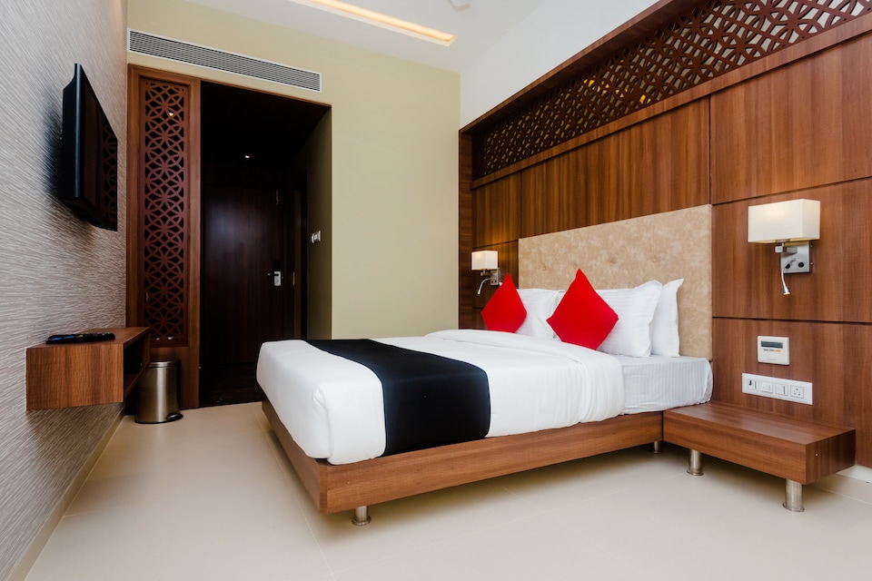 Capital O 28004 Hotel Mathoshree Mumbai Book 1913 Capital O 28004 Hotel Mathoshree
