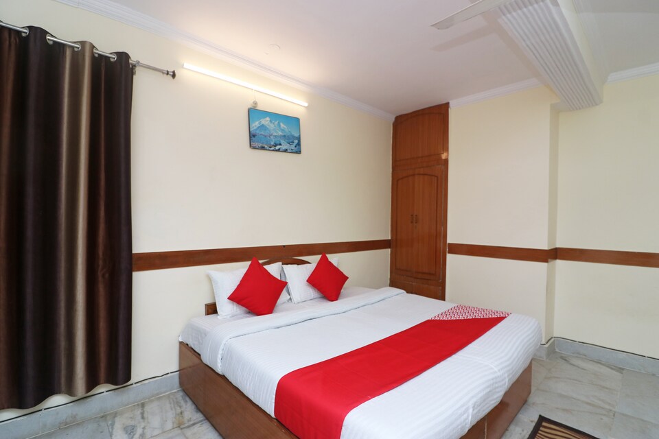 OYO 28009 Hotel Rajdhani Palace, Tehri, Tehri