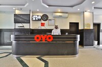 OYO 150 Al Hamra Palace Al Aswaq