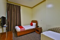 OYO 150 Al Hamra Palace Al Aswaq