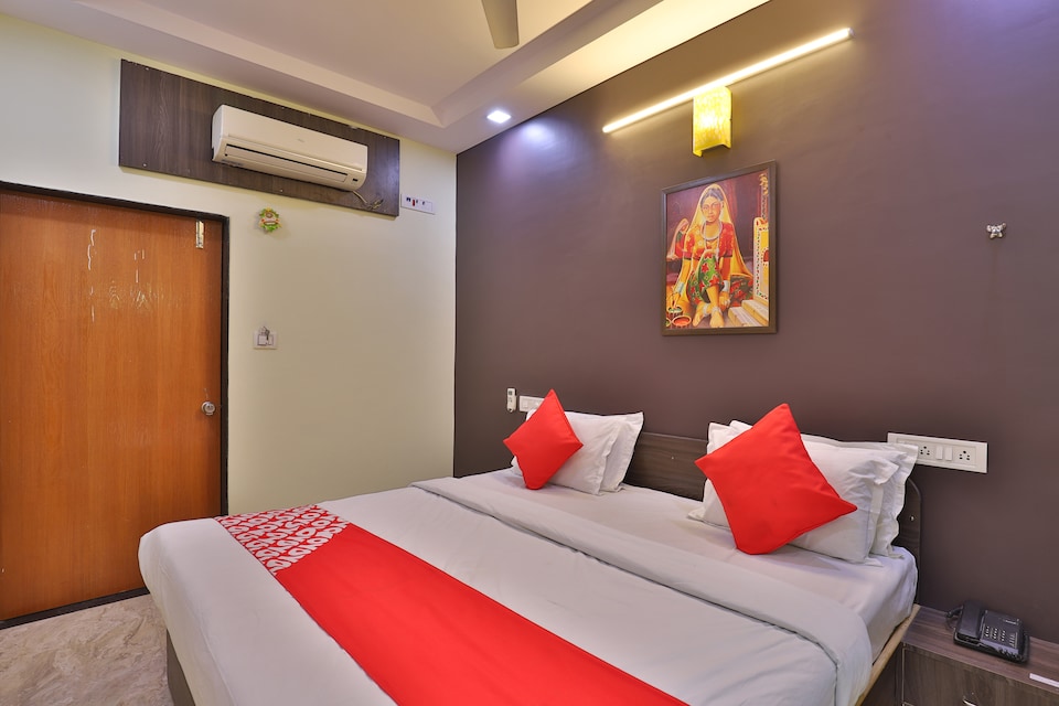 OYO Flagship 28024 Hotel Royal Palace, Bhuj, Bhuj