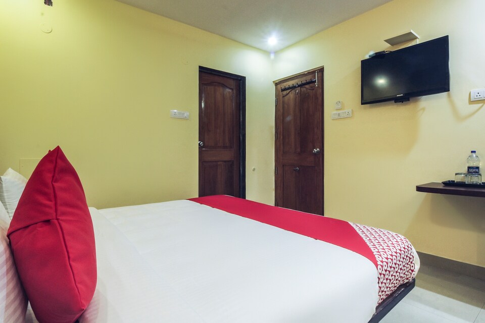 OYO 28047 Hotel Galaxy Residency, Dharwad, Hubli-Dharwad