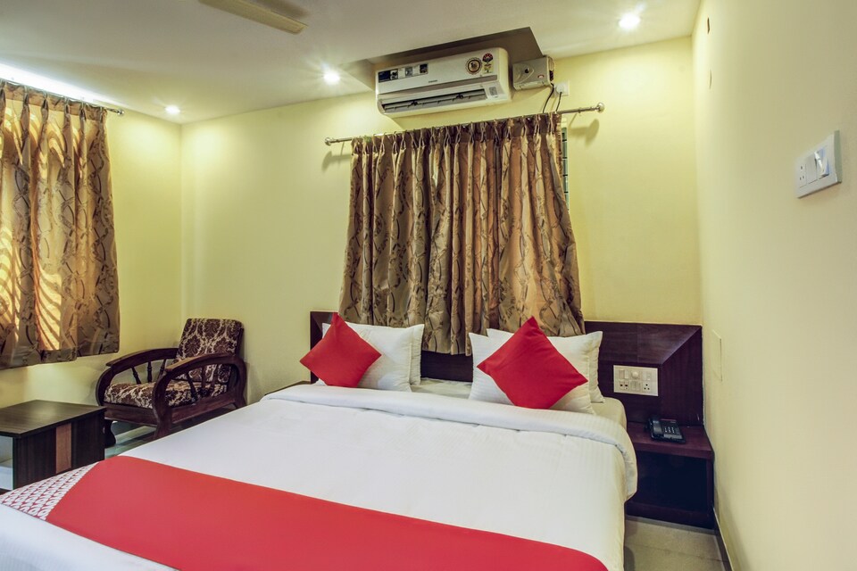 OYO 28047 Hotel Galaxy Residency, Dharwad, Hubli-Dharwad