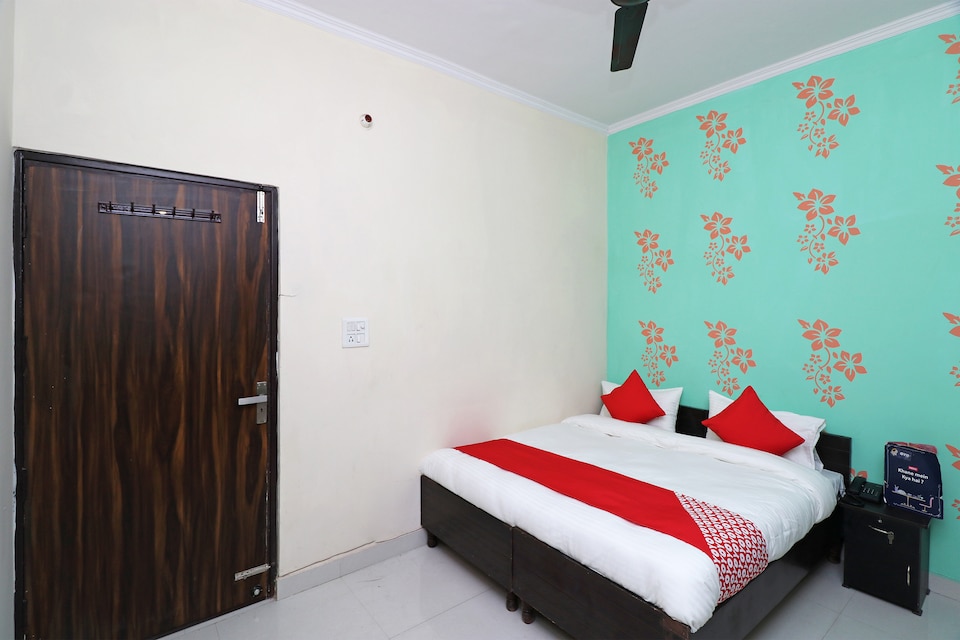 OYO Raj Guest House, Faridabad, Faridabad