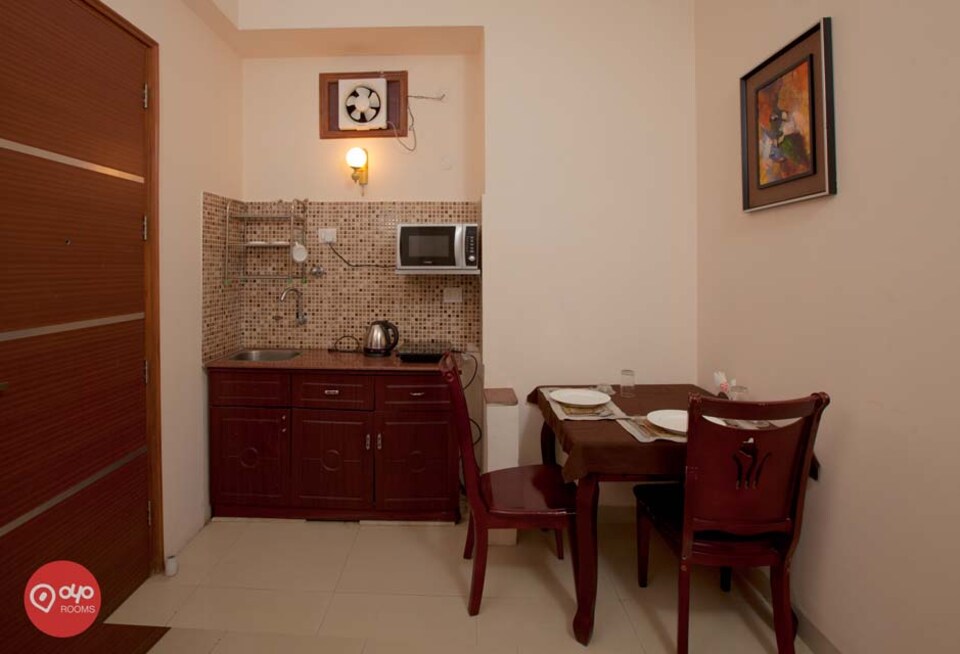 OYO 591 Apartment Hotel Tree Top Greens, Huda 2, गुड़गांव