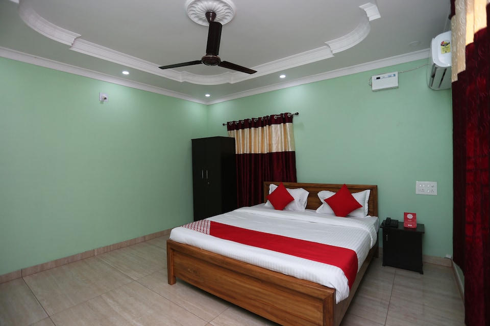 OYO 28078 Golden Villa Guest House, Chandrasekharpur, Bhubaneswar