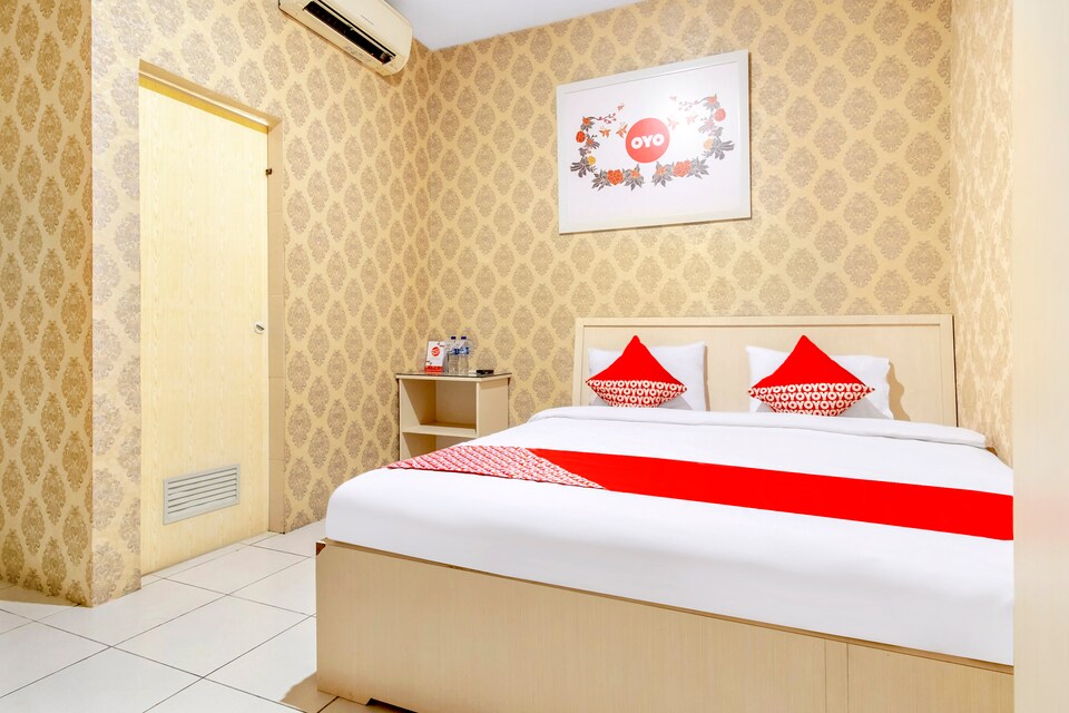 OYO 359 Executive Inn, Medan, Medan