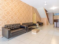 OYO 359 Executive Inn