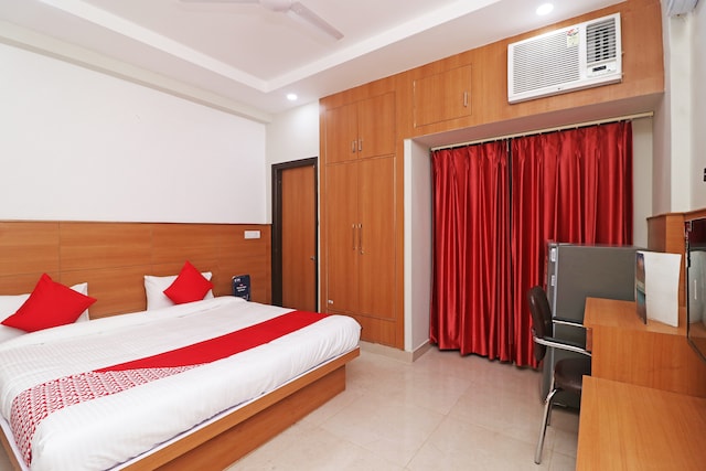 OYO Hotel Aerosky Near Aravali Biodiversity Park