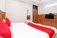 OYO Hotel Aerosky Near Aravali Biodiversity Park