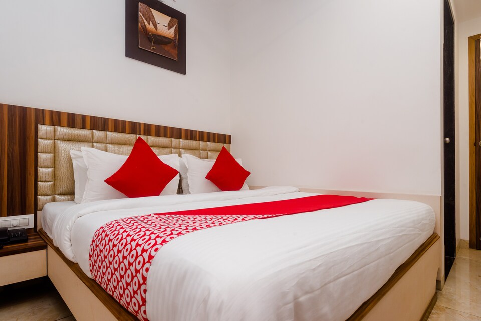 OYO 28111 होटल फाल्कन, Mumbai- Kalyan-Bhiwandi- Badalapur, मुंबई