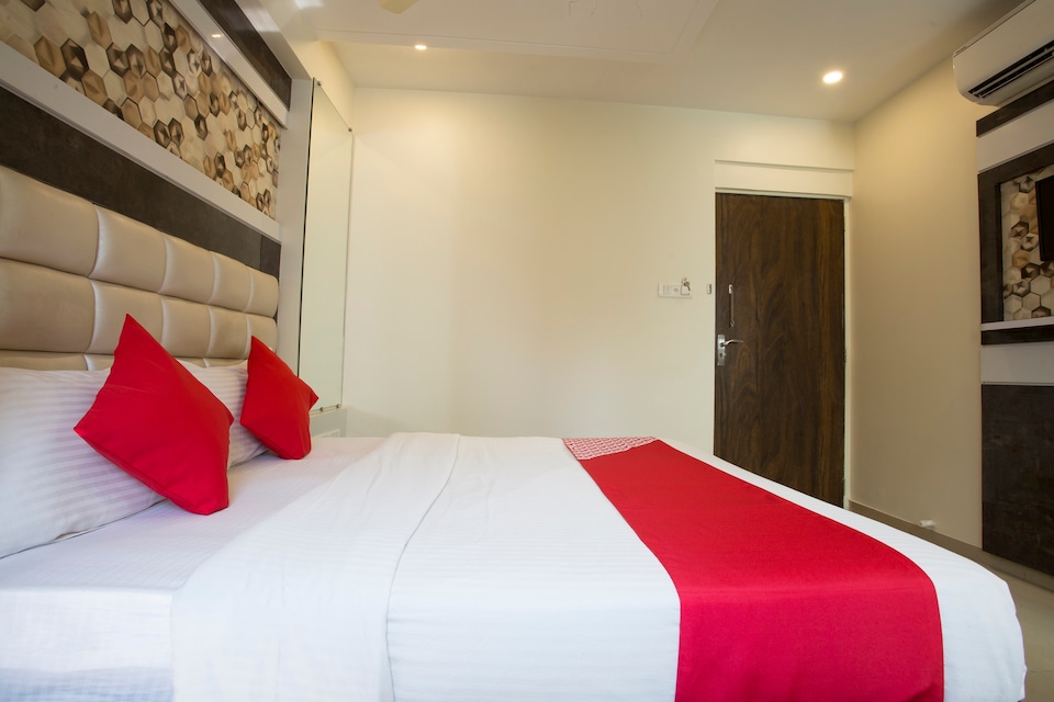 OYO 28127 Hotel Kwality Inn, Mumbai Borivali-Dahisar-Mira Road, Mumbai