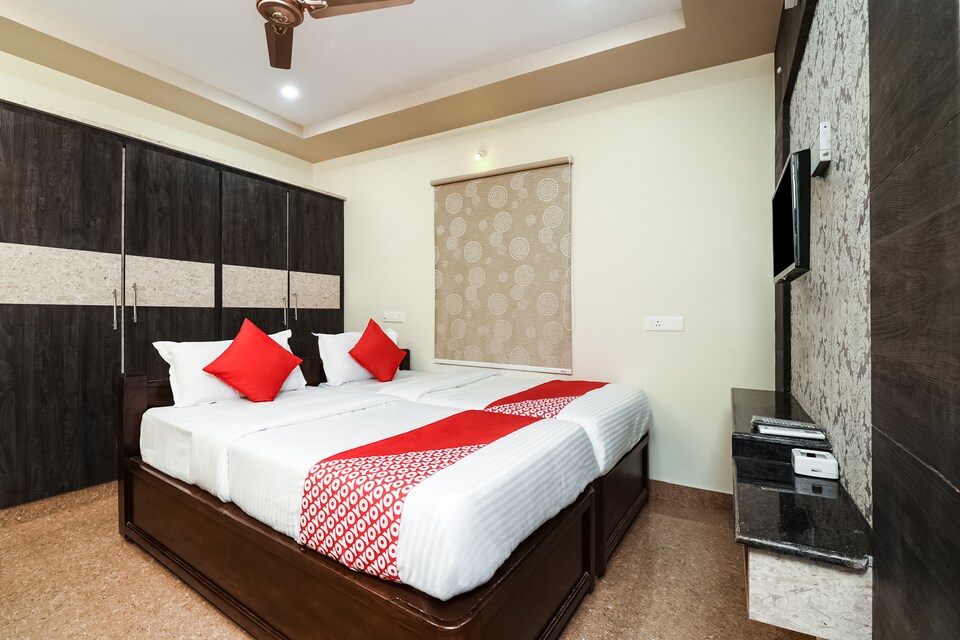 OYO 28131 Bhimas Residency  OYO Rooms Visakhapatnam  Book    1281 OYO