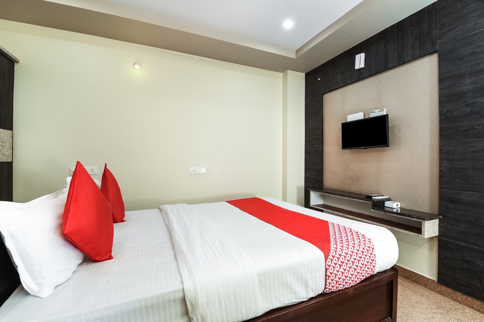 OYO 28131 Bhimas Residency, Gajuwaka Visakhapatnam-II, Visakhapatnam