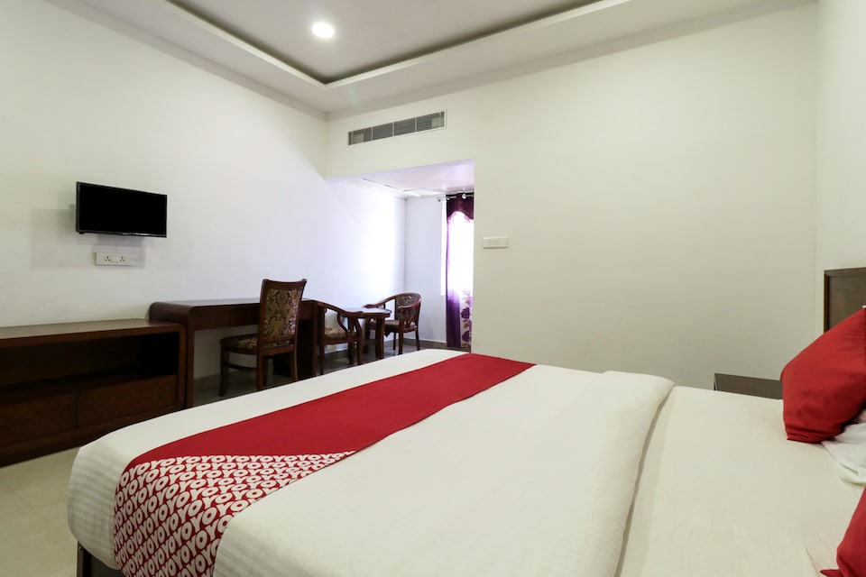 OYO 28136 Myr Residency, Anantapur-II, Anantapur