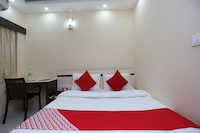 OYO Triumph Inn