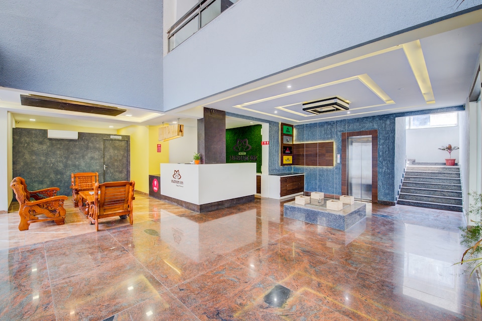 Collection 28164 Hotel Shubham Inn, Satara, Satara