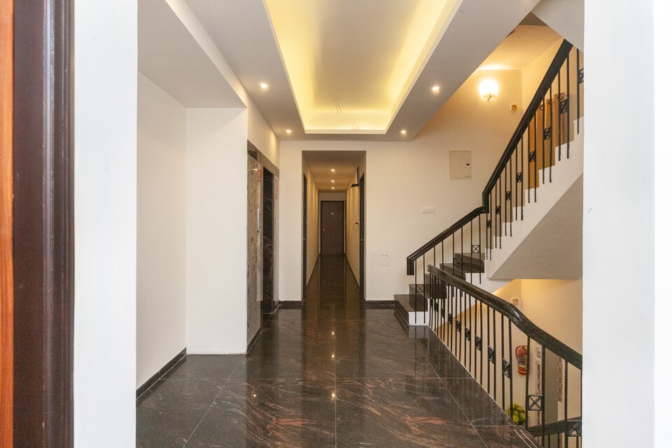 OYO Green Tree Elite Near Ags Cinemas T Nagar, Pondy Bazzar, Chennai