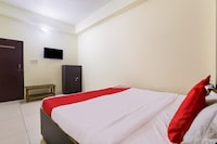 OYO 28175 Hotel Mulakat