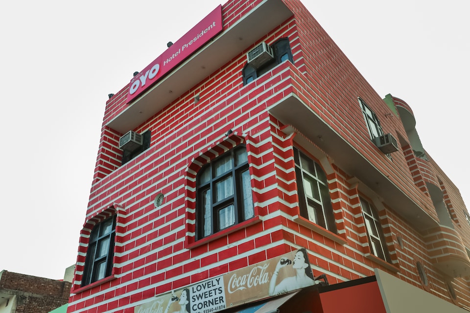 OYO Hotel President, Mall Road Bathinda, Bathinda