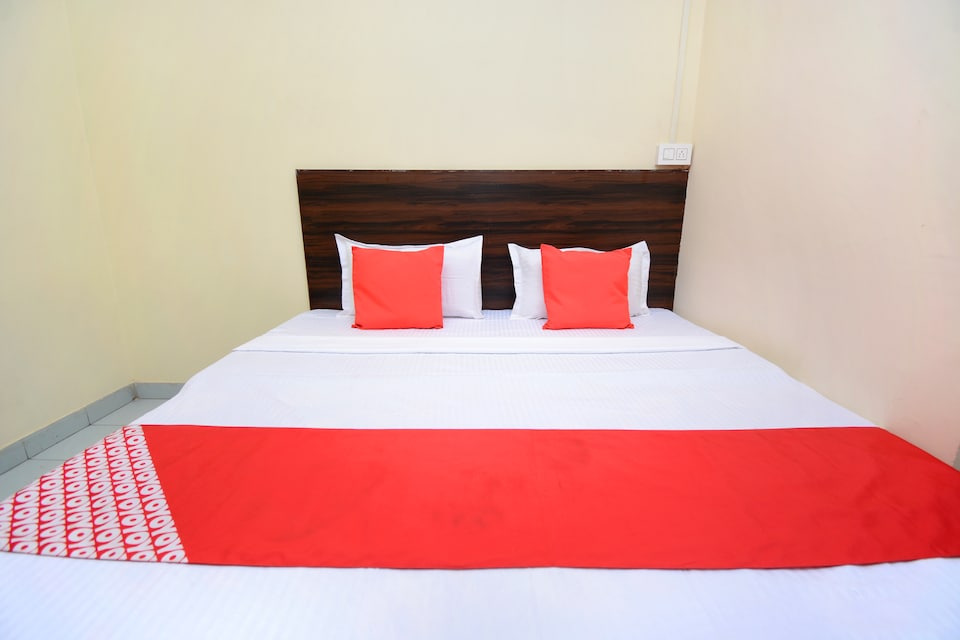 OYO 28179 Ambay Guest House, Jyoti Chowk Jalandhar, Jalandhar