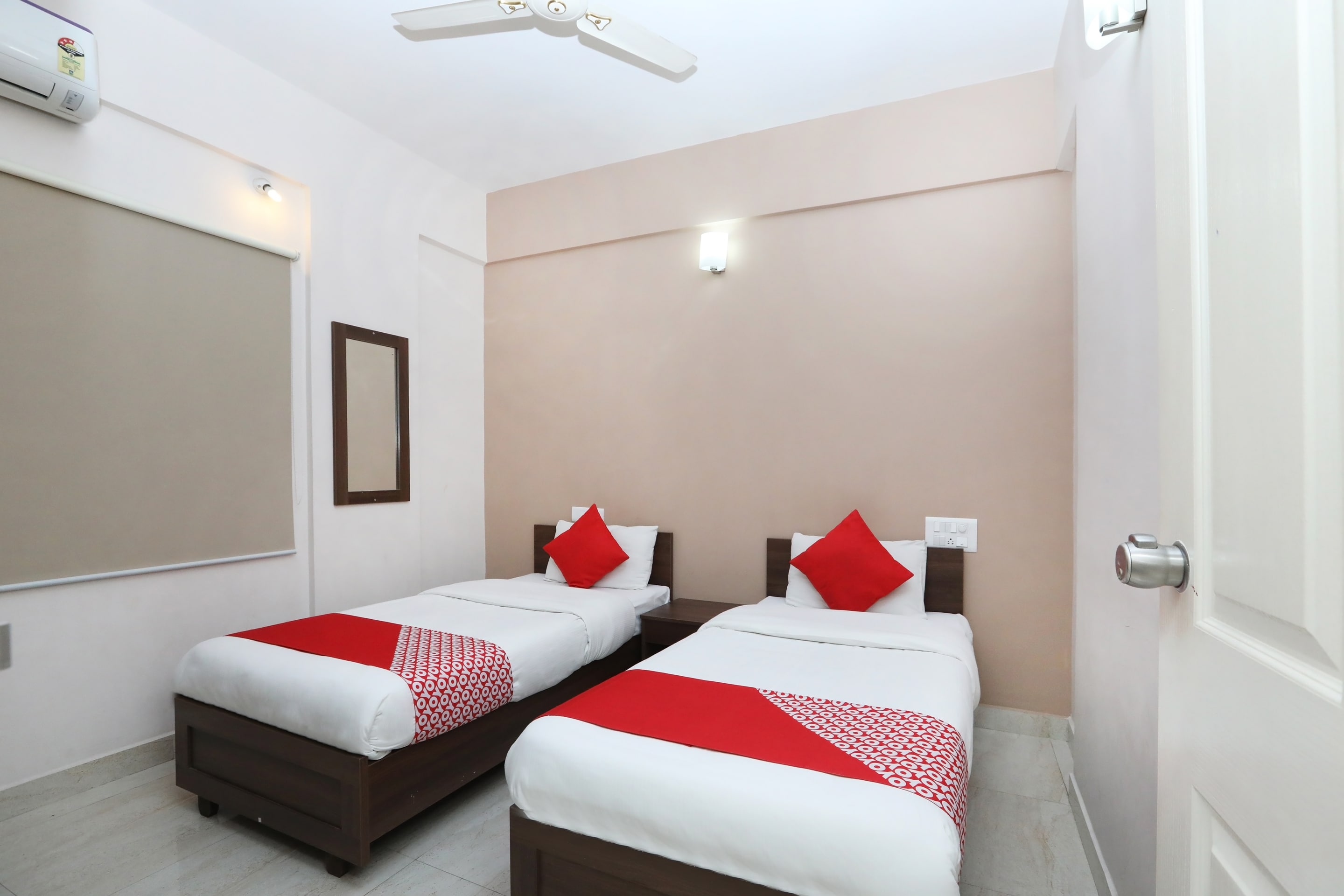 couple-budget-hotels-in-kuvempunagar-mysore-couple-friendly-hotel