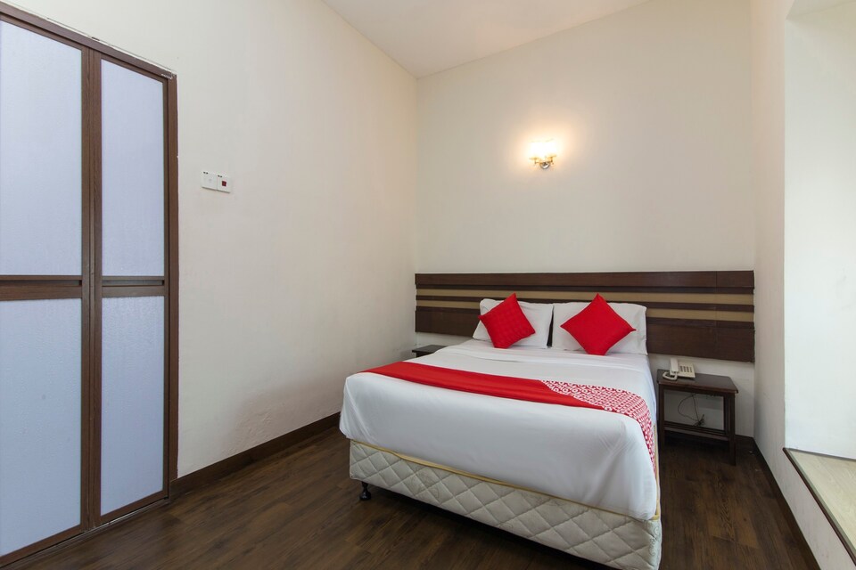 OYO 706 Cozy Hotel, Melaka Raya, Melaka City