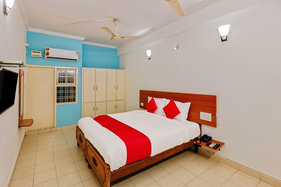OYO 28207 Classic Guest House, Madhapur, Hyderabad
