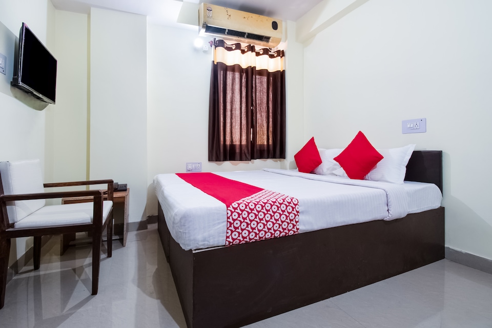 OYO 28221 Hotel Dreamstays, Patliputra Colony, Patna