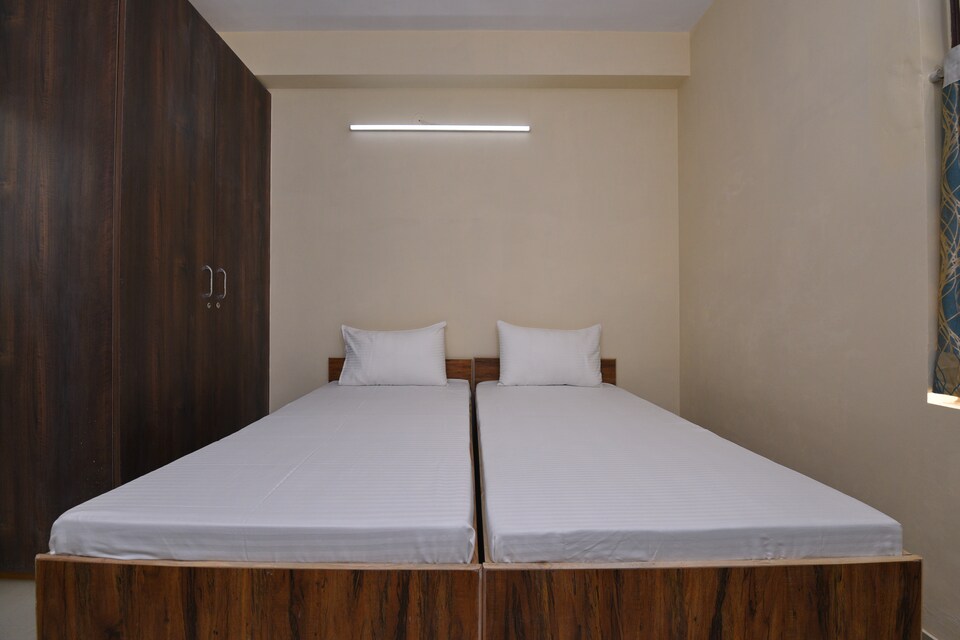 OYO LIFE GRG1226 Sector 46, HUDA CENTRE 1, Gurgaon