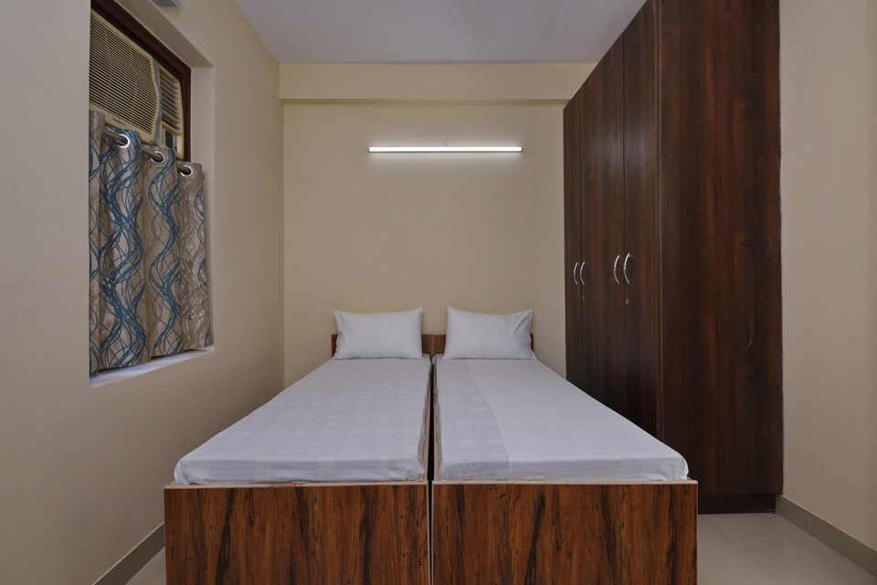 OYO LIFE GRG1226 Sector 46, HUDA CENTRE 1, Gurgaon