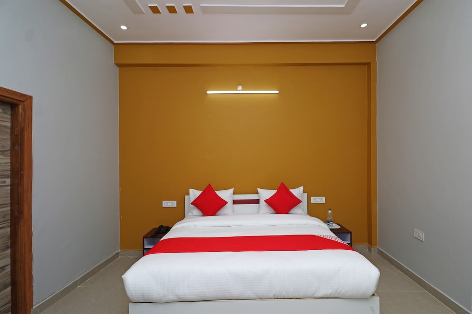 OYO 28244 Hotel Sammy Grand  Capital Lucknow  Book    1216 OYO
