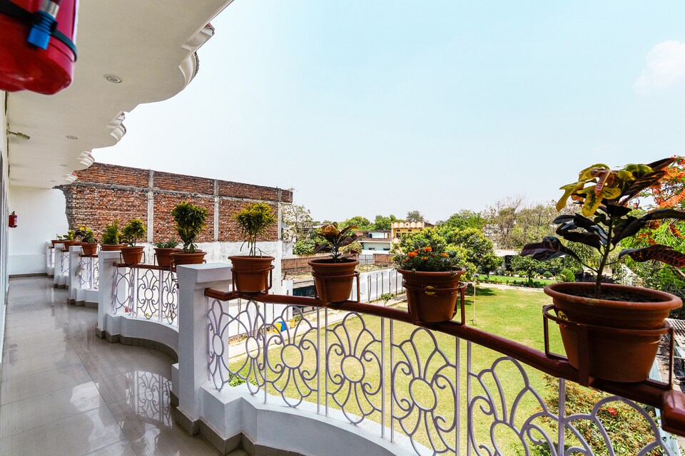 Flagship Prince Paying Guest House, Sarnath Varanasi, Varanasi