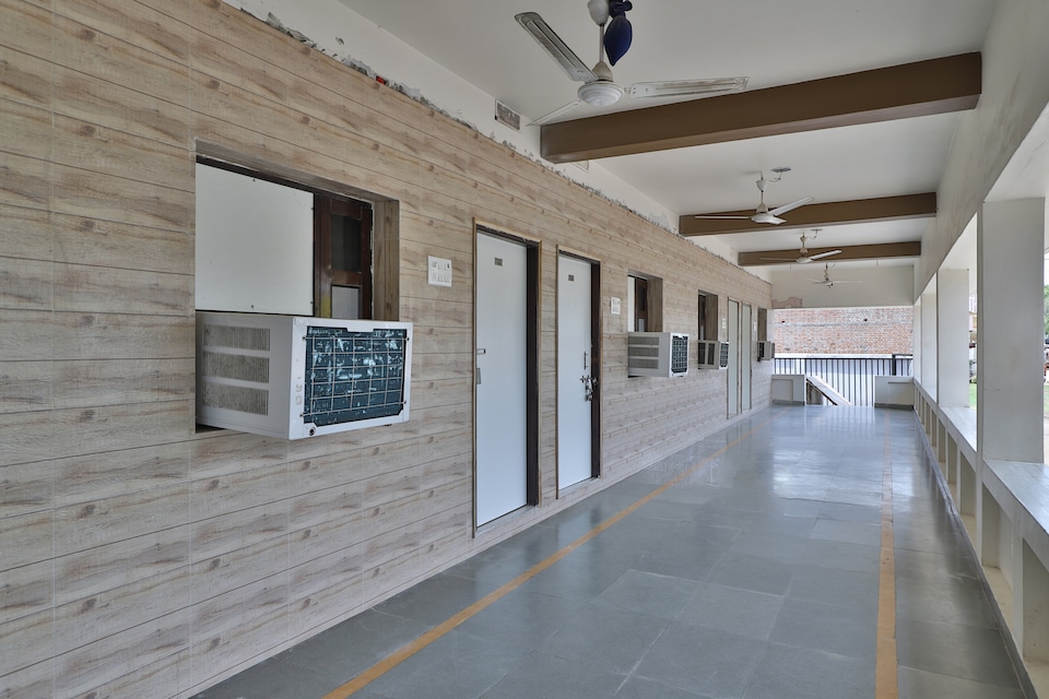 Hotel O Balaji Inn, Manjusar GIDC Savli, Vadodara