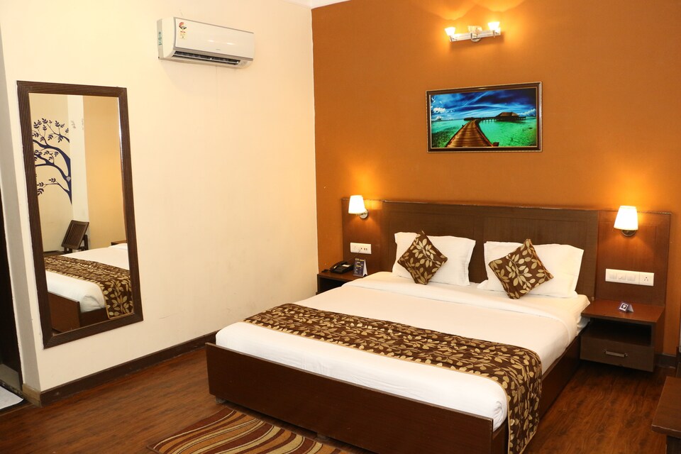 OYO 3320 Hotel Kohinoor Palace, Pakhowal Road Ludhiana, Ludhiana