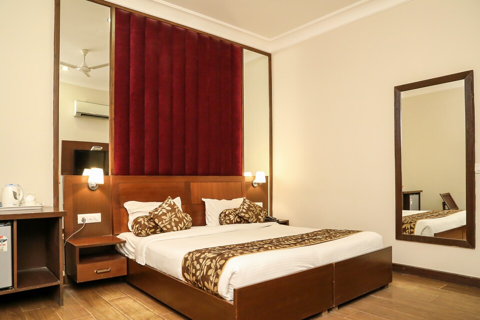 OYO 3320 Hotel Kohinoor Palace, Pakhowal Road Ludhiana, Ludhiana
