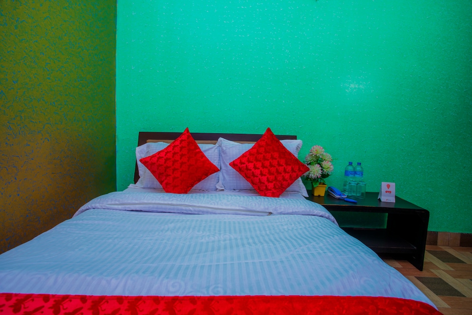 OYO 296  Subine Guest Inn, Koteshwor, Kathmandu