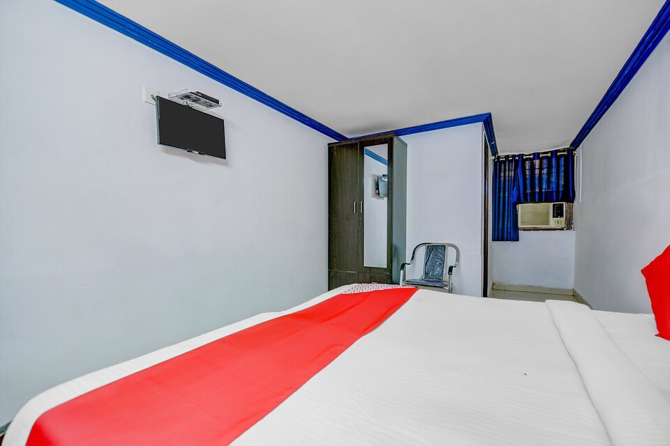 OYO 28263 Hotel Balbir Continental, Charbagh Lucknow, Lucknow