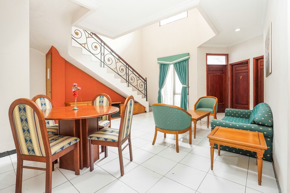 OYO 377 Istana Permata Juanda, Juanda, Sidoarjo