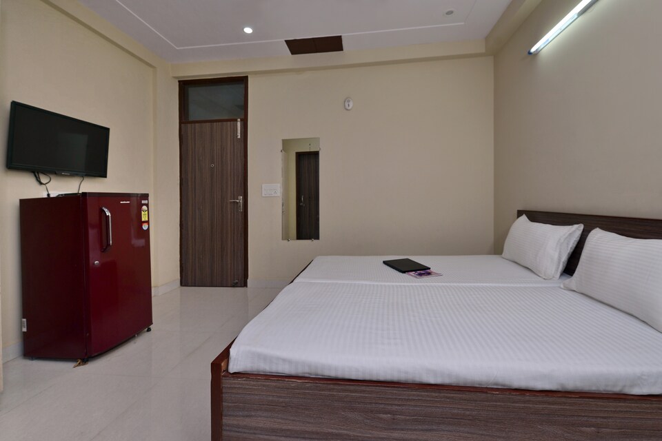 OYO LIFE GRG1230 DLF Phase 3, Cyber City, Gurgaon