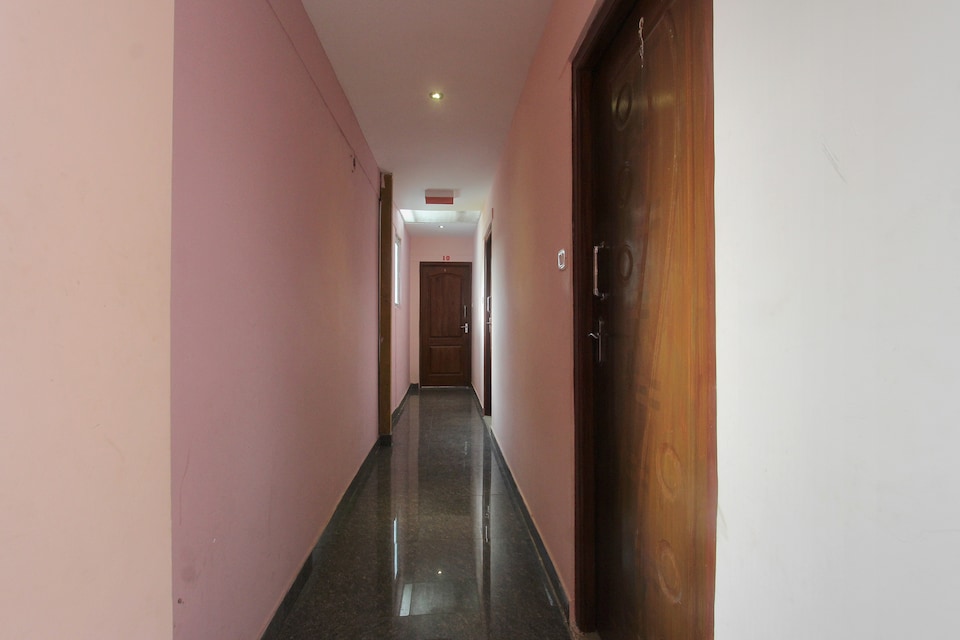 OYO Flagship 28288 Rr Residency, Kodaikanal, कोडईकनाल