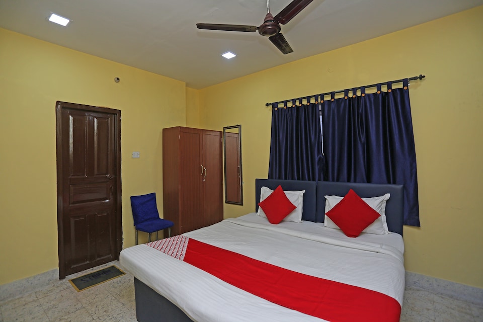 OYO 28291 Akash Ganga Stay, Salt Lake Kolkata, Kolkata