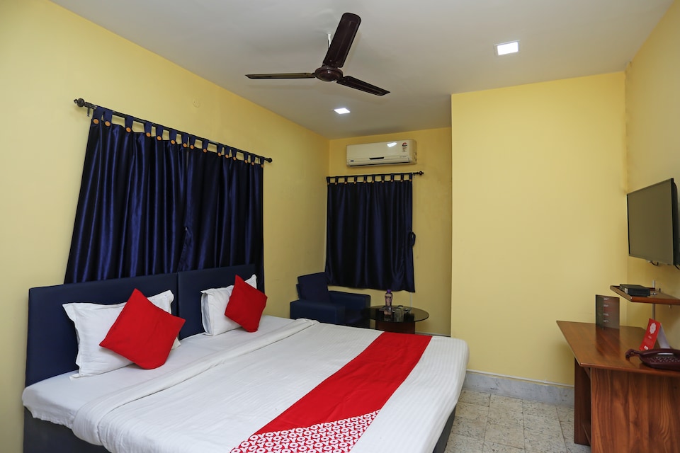 OYO 28291 Akash Ganga Stay, Salt Lake Kolkata, Kolkata